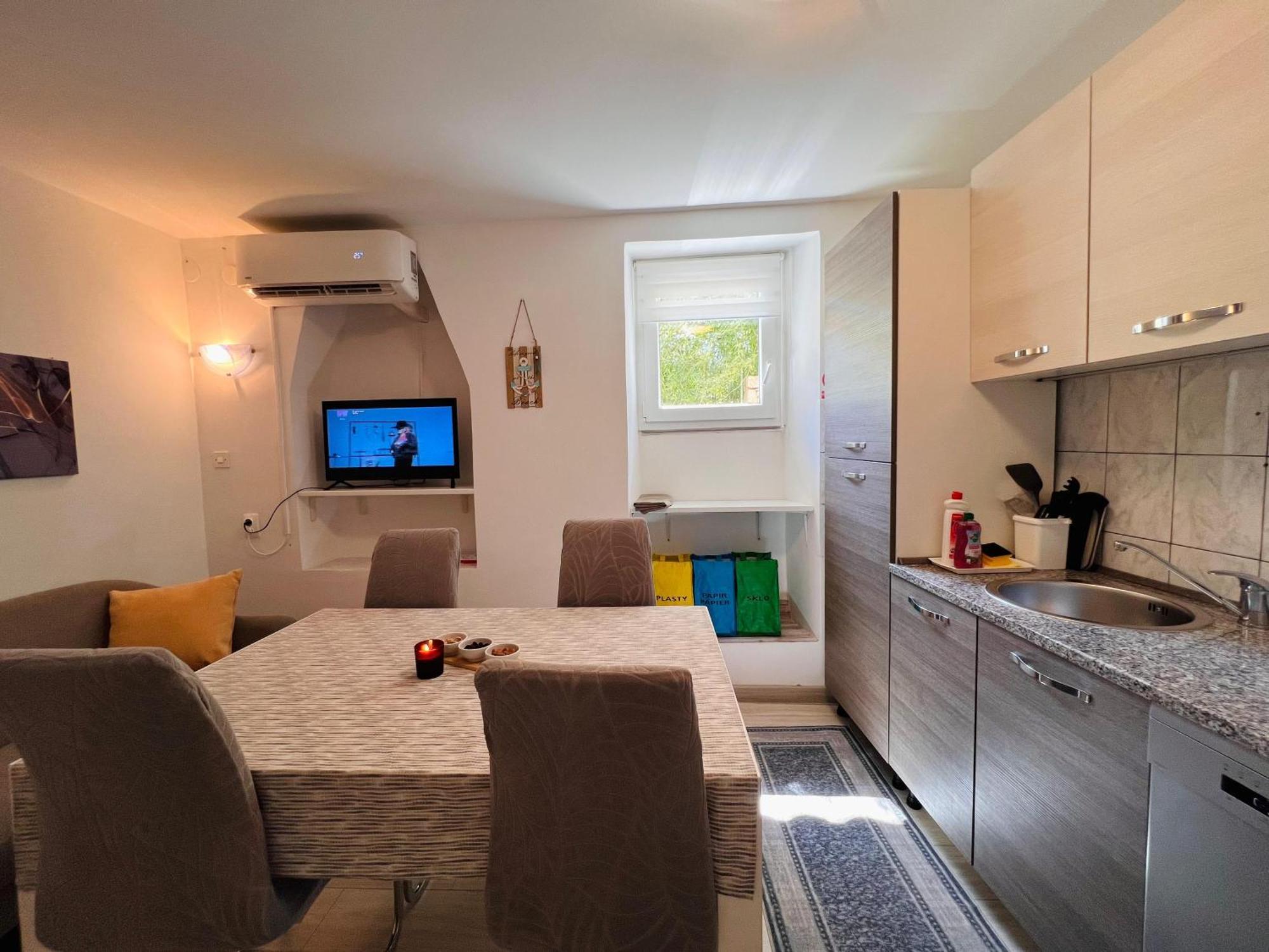 Apartman Gabriela Mali Losinj Ngoại thất bức ảnh